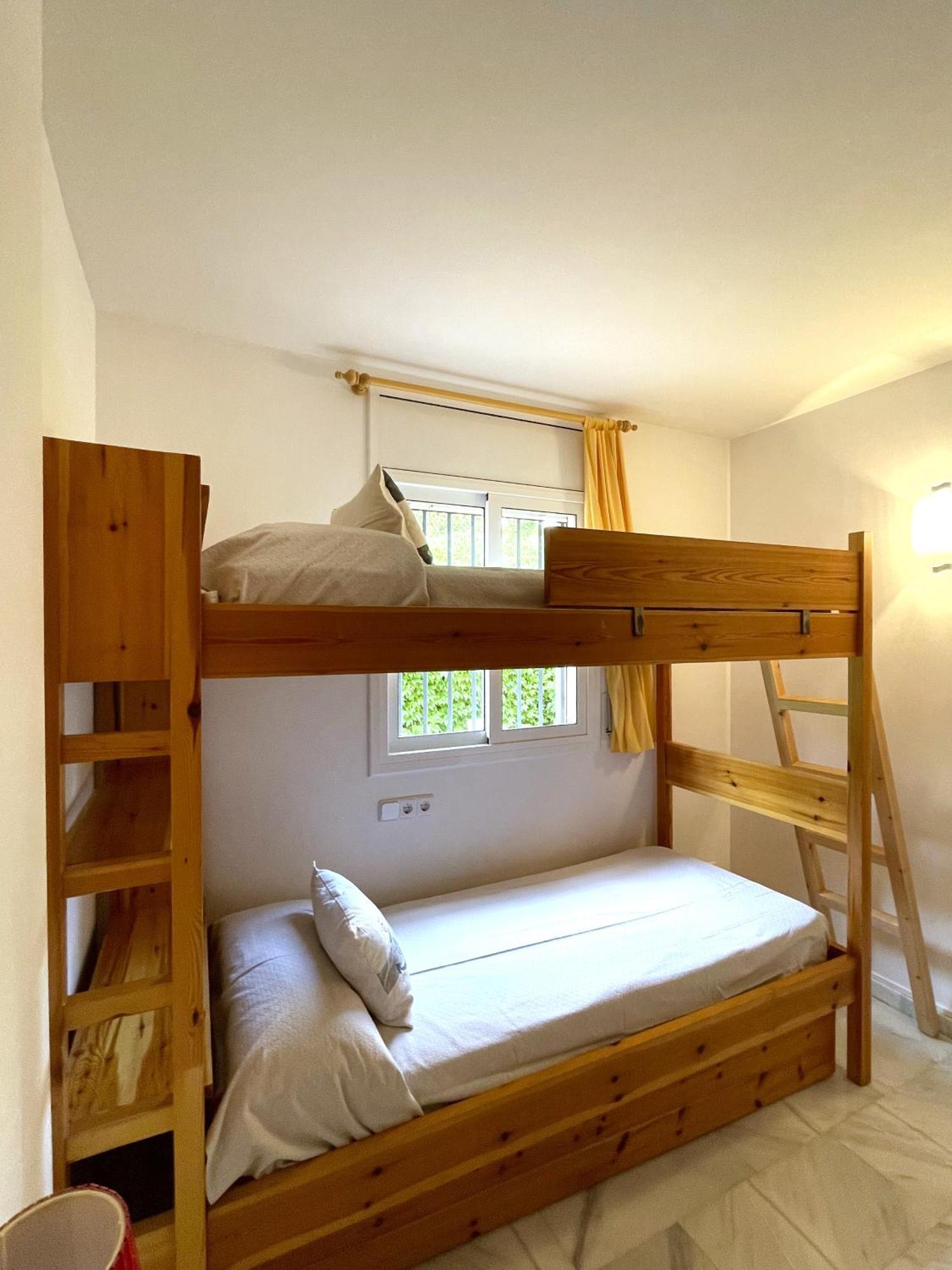 Apartament Les Tonyines Llança Eksteriør bilde