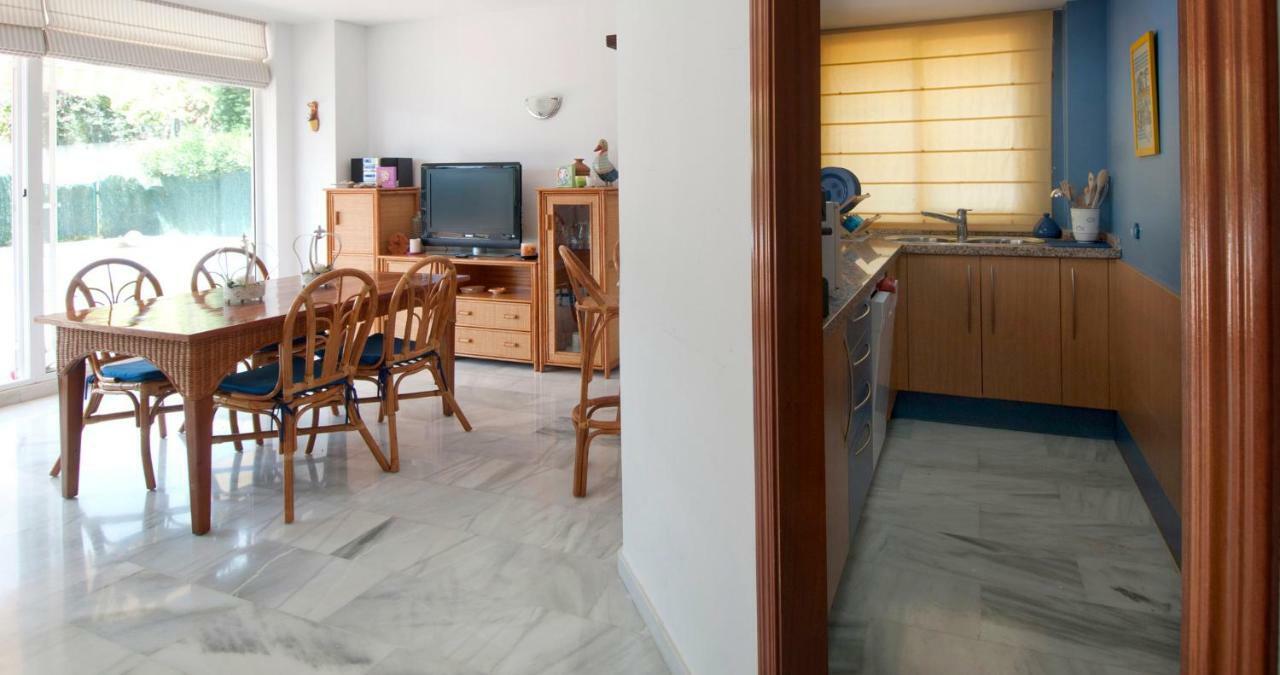 Apartament Les Tonyines Llança Eksteriør bilde
