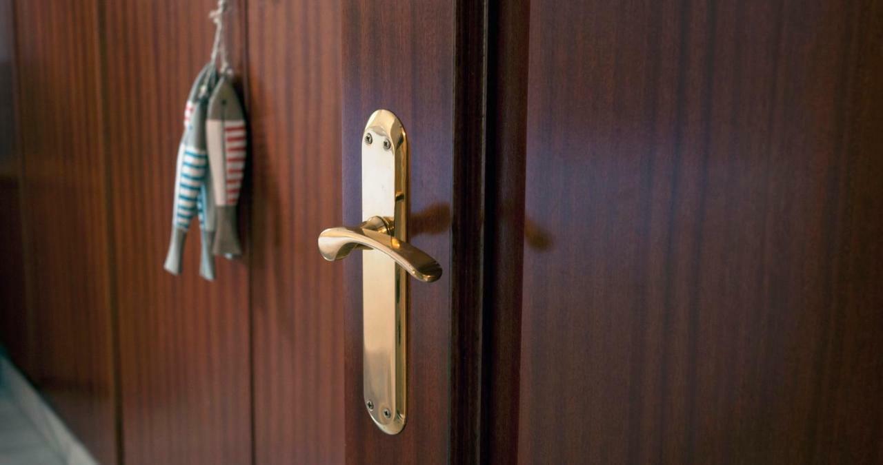 Apartament Les Tonyines Llança Eksteriør bilde